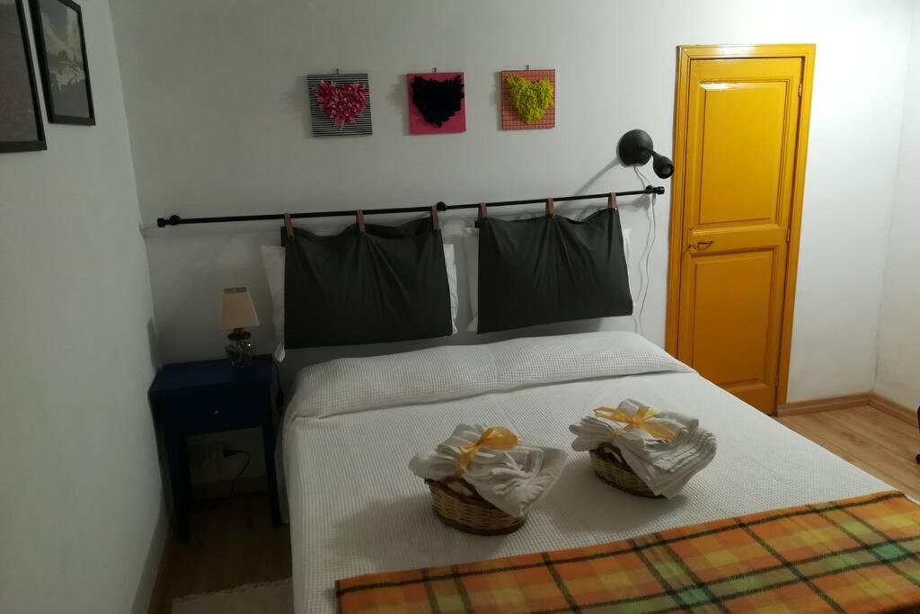The Yellow House Apartment