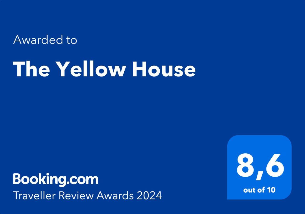 Apartment The Yellow House *
